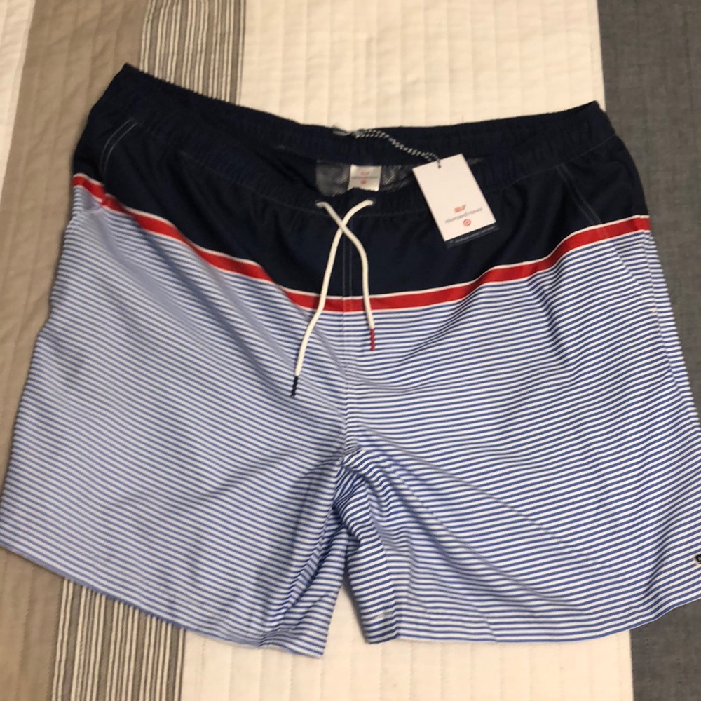 Vineyard Vines for Target Mens XL swimsuit
